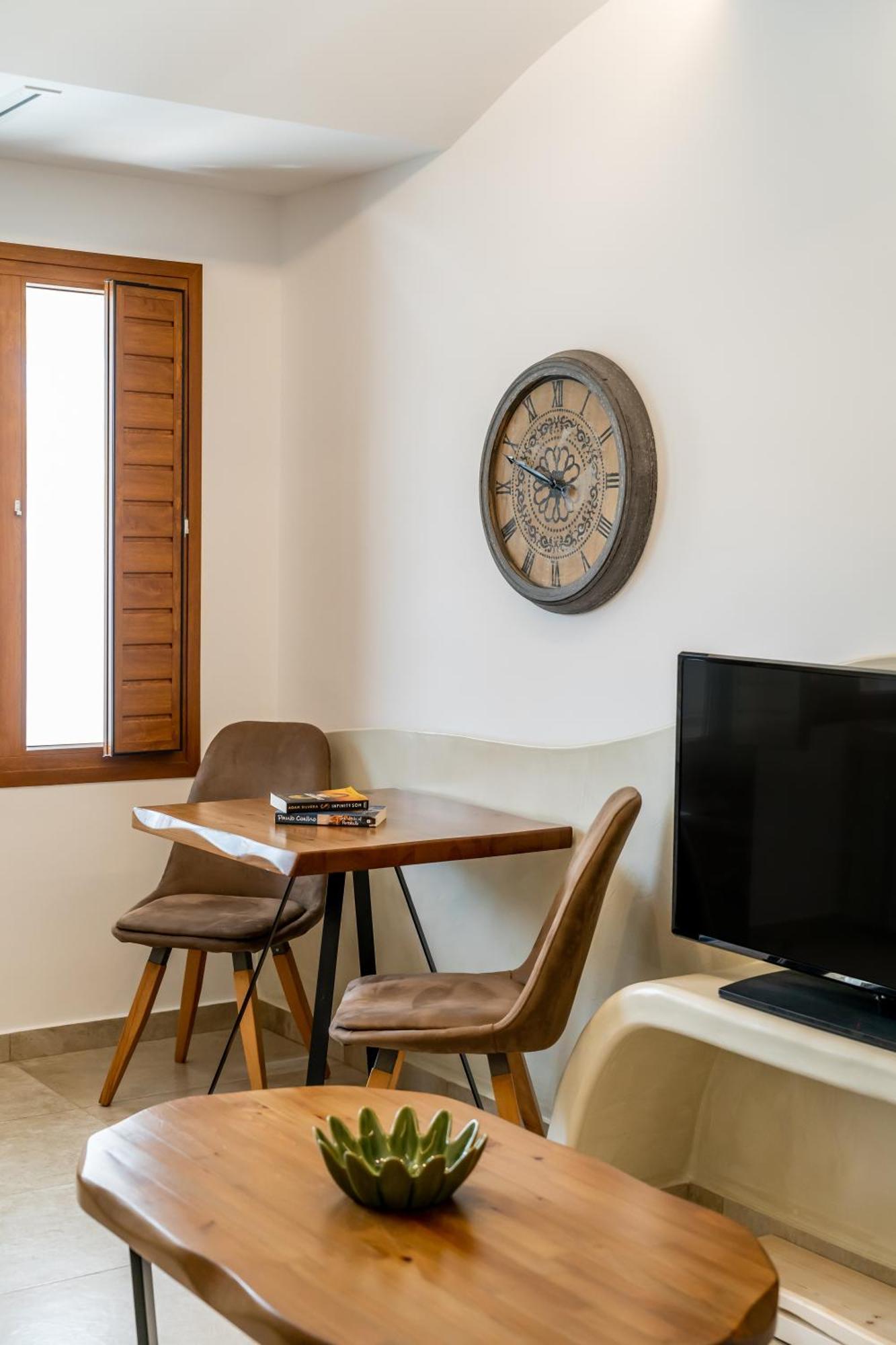 Marvarit Suites Mesaria Habitación foto