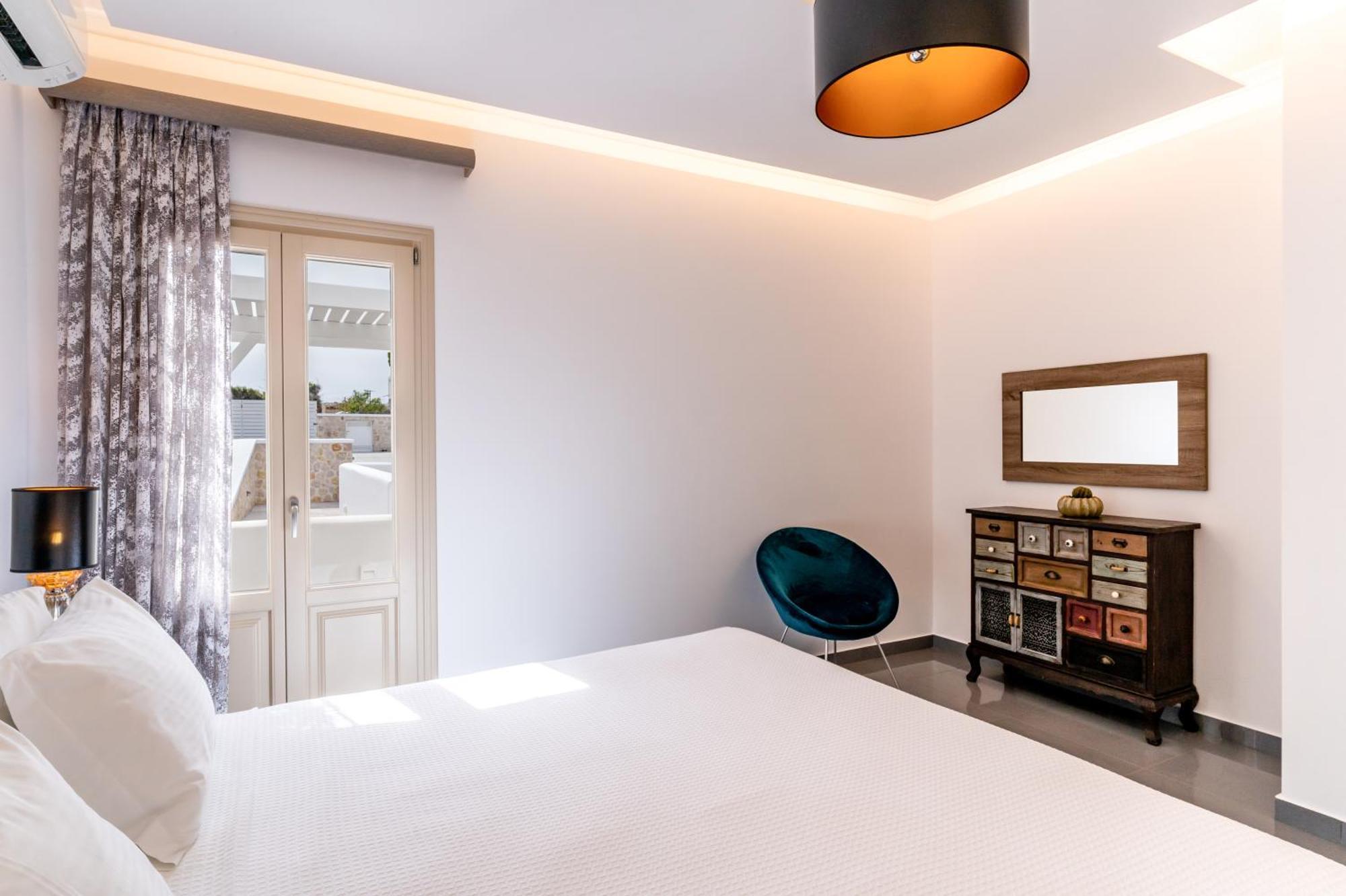 Marvarit Suites Mesaria Habitación foto